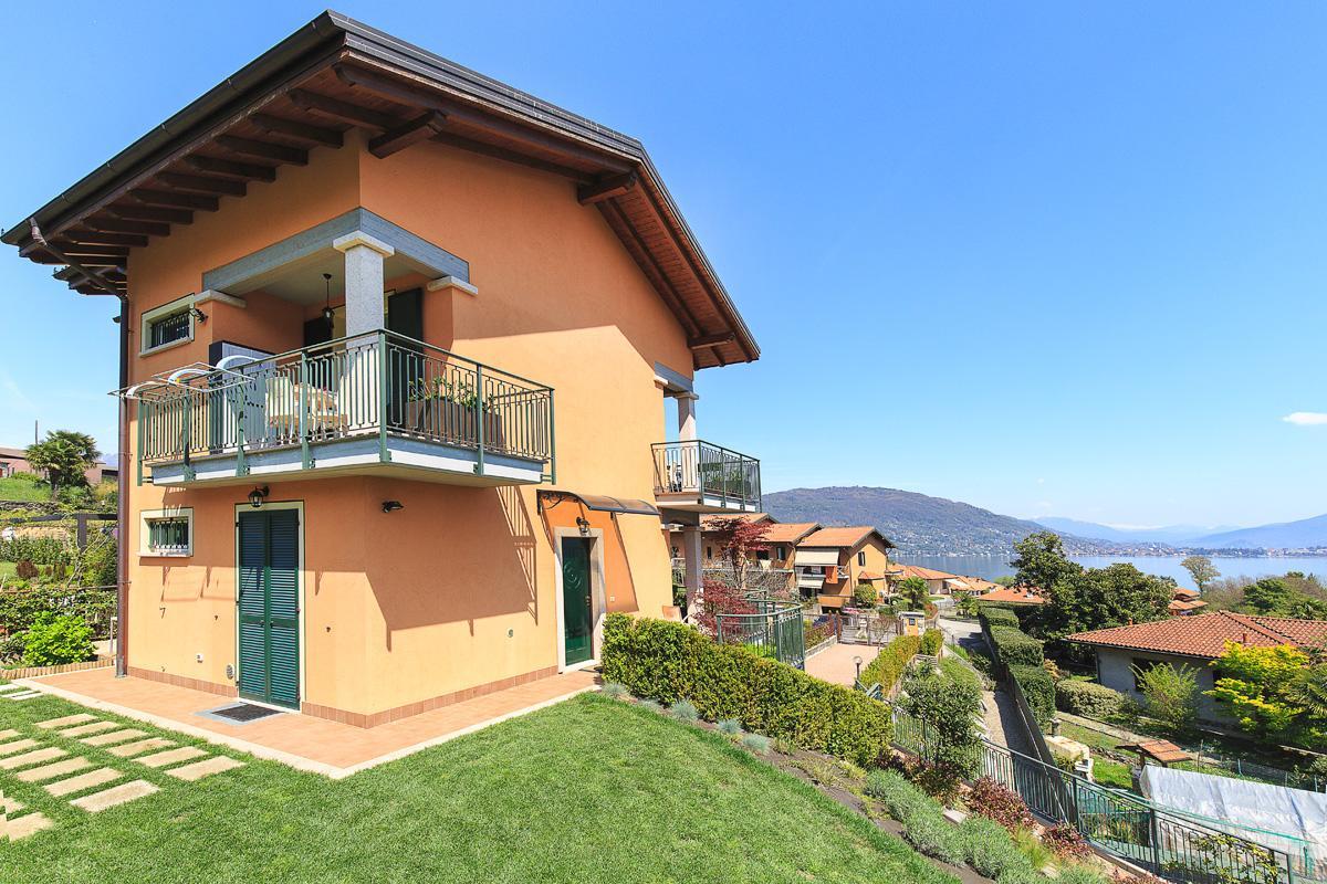 Appartamento Lido Blu By Impero House Baveno Luaran gambar